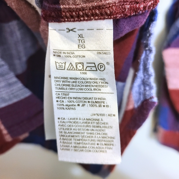 5/$30 Old Navy Boyfriend Shirt Red & Blue Checkered Button Down Plaid XL Shirt - Picture 6 of 6